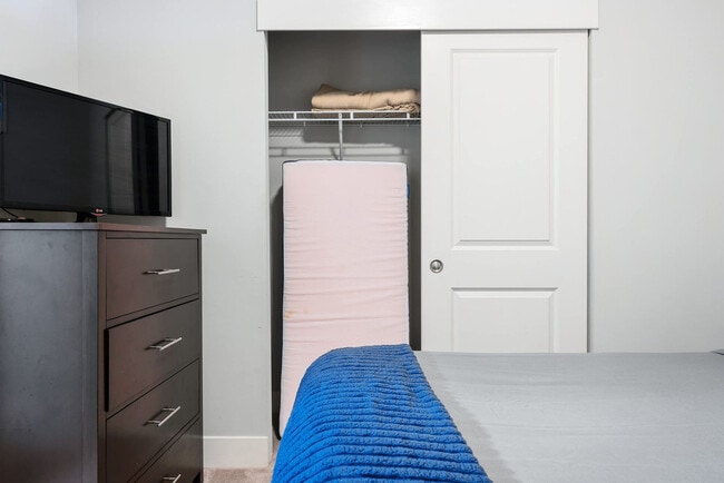 Building Photo - 235 S Delaware St