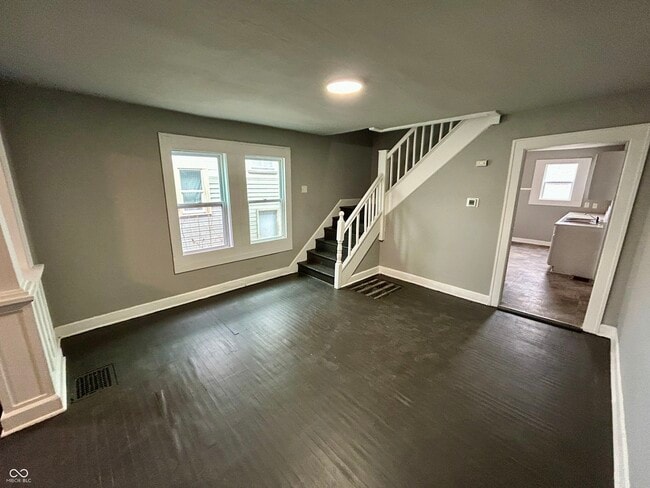 Building Photo - 431 N Oakland Ave