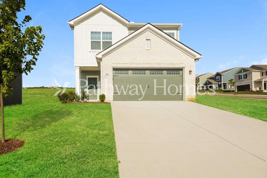 Primary Photo - 1058 Large Poppy Dr