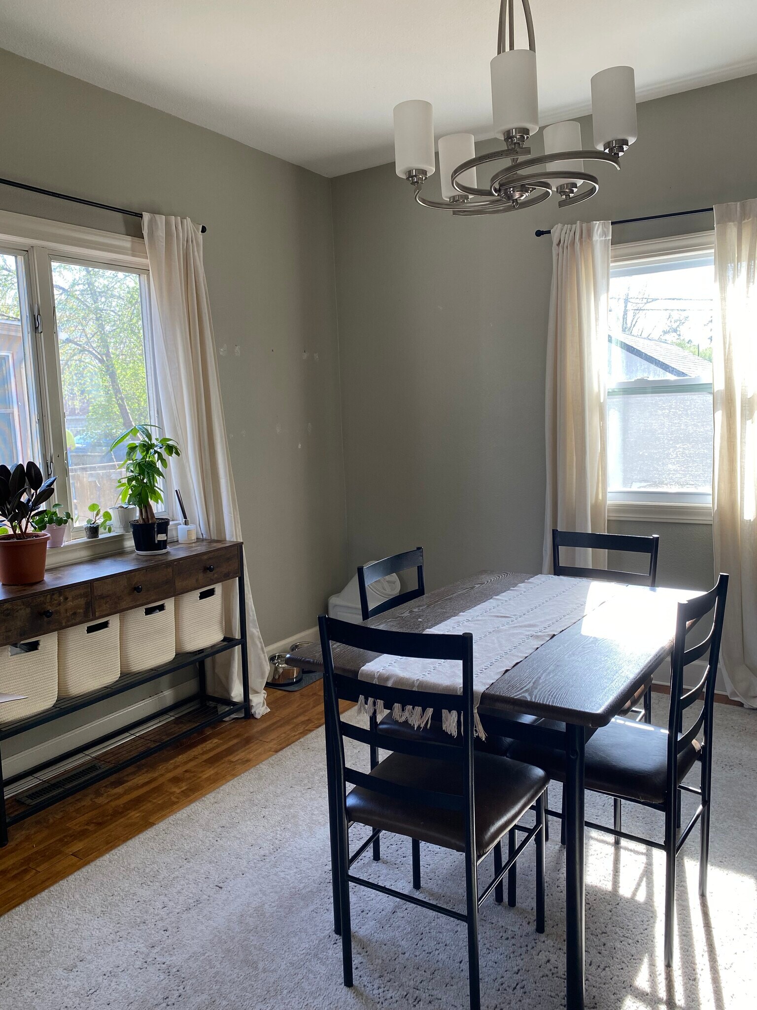 Building Photo - 3318 Tyler St NE