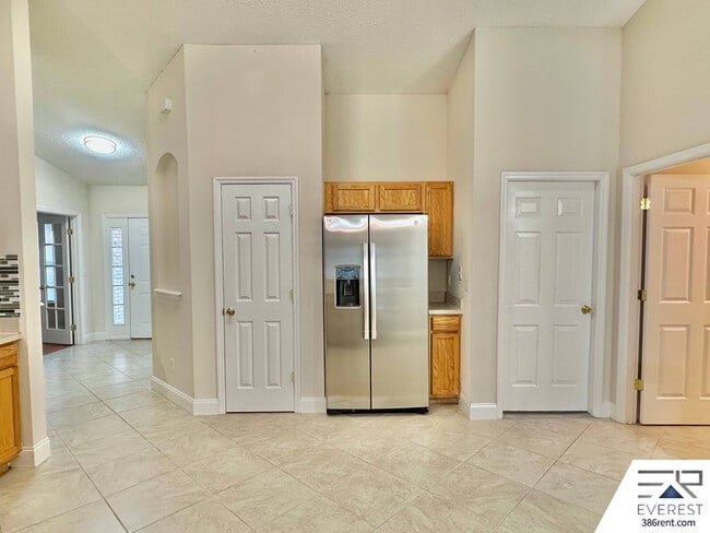 Building Photo - 5 Buffalo View Ln