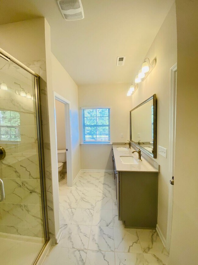 Building Photo - 3BR/2.5BA Townhouse in Matthews.