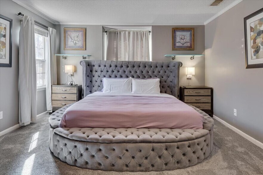 Building Photo - 1016 Shalimar Dr