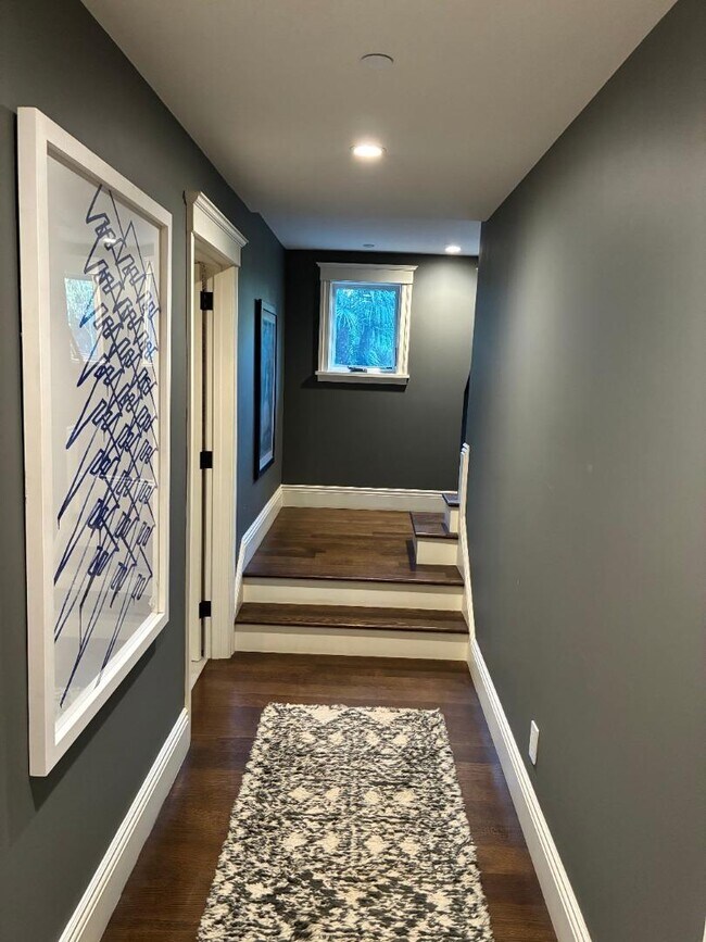 Building Photo - 212 Dwight Rd