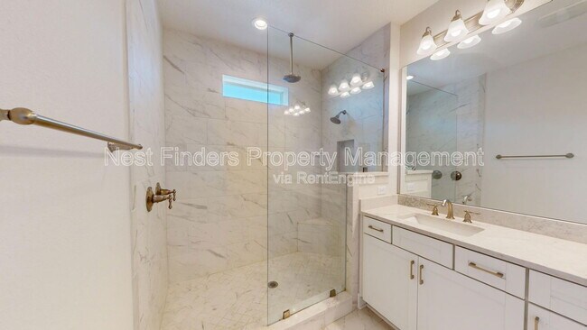 Building Photo - 14 Seaport Ln