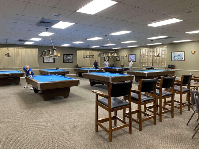 Building Photo - 4048 Exeter C