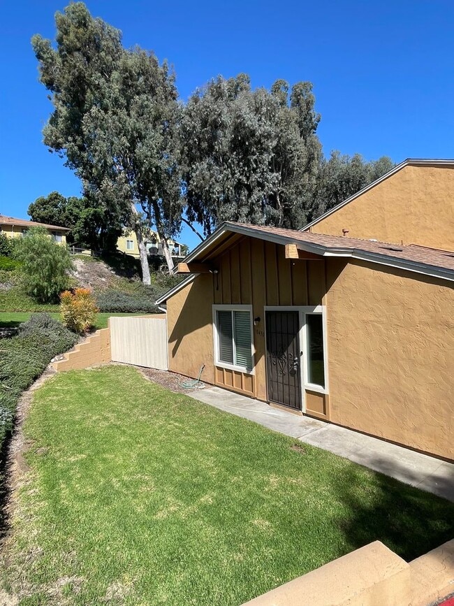 Primary Photo - 2/1 Penasquitos Condo Available Now!