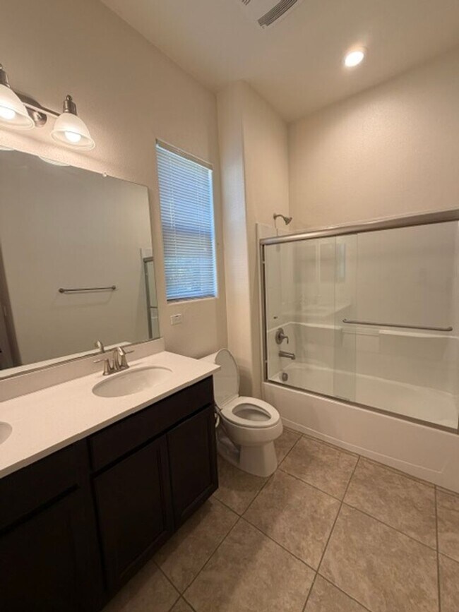 Building Photo - 362 Olivadi Way