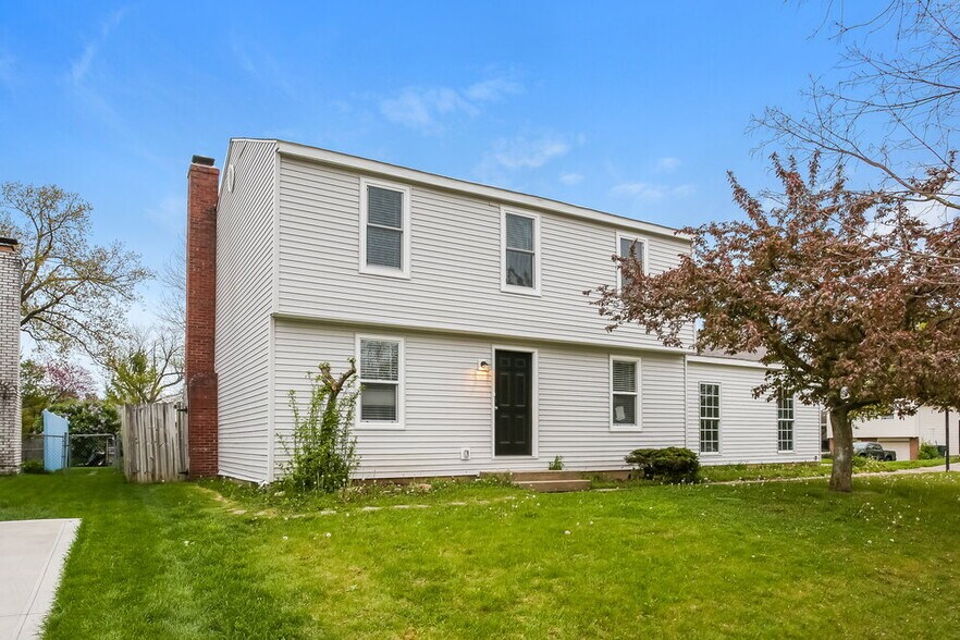 Building Photo - 1056 Leclerc Pl