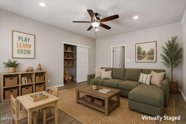 Building Photo - 825 Dulce Tierra Dr