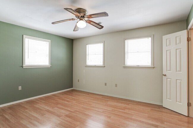 Building Photo - 3 Bedroom 1.5 bath home in Etters