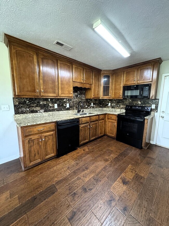 Building Photo - 18304 Upland Trail