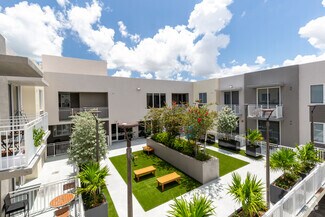 Building Photo - Casa Verano Apartments
