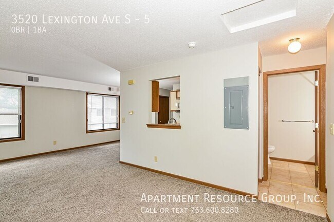 Building Photo - 3520 Lexington Ave S