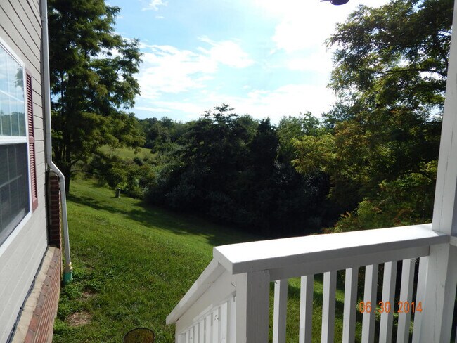 Building Photo - 1300 Cedar Ridge Dr