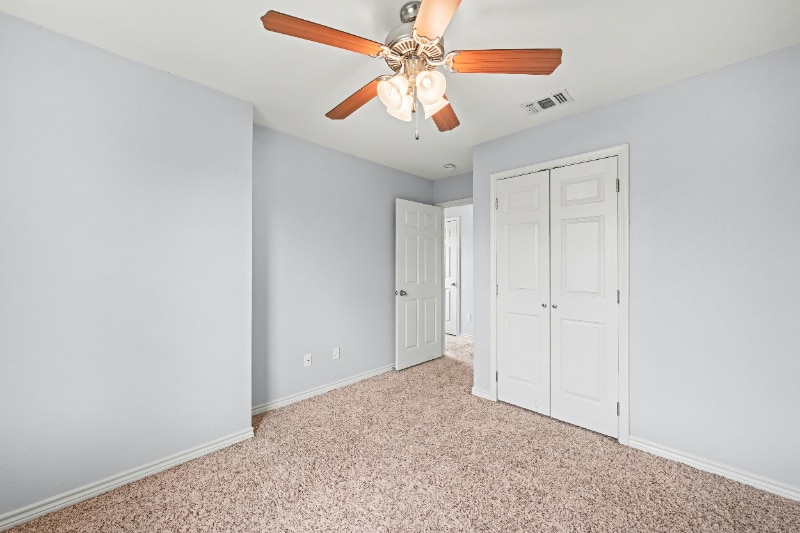 Building Photo - 1124 N Penelope St