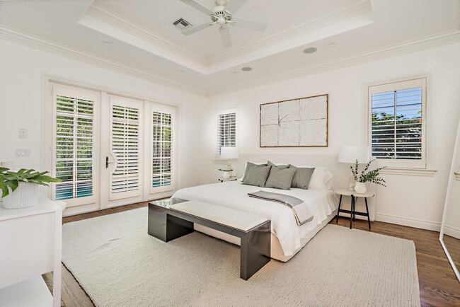 Building Photo - 233 El Pueblo Way