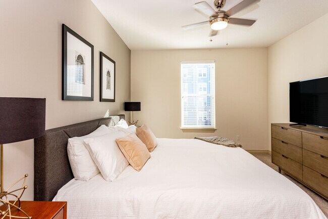 Building Photo - 2770 Mystic Pointe Pkwy