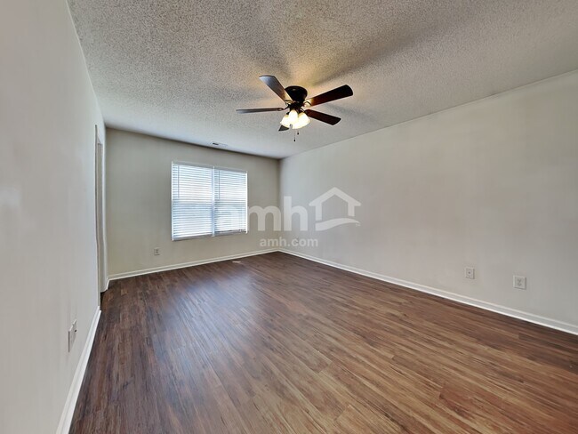 Building Photo - 3742 Mountain Brook Cir