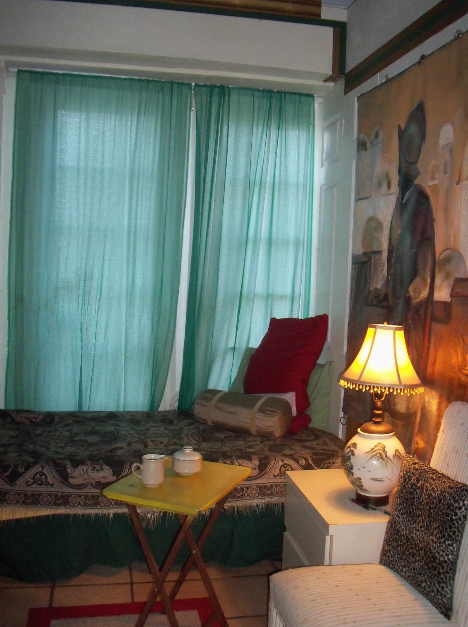 Family Room - 19390 Powell Rd