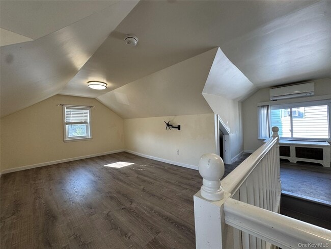 Building Photo - 267 Plainfield Ave