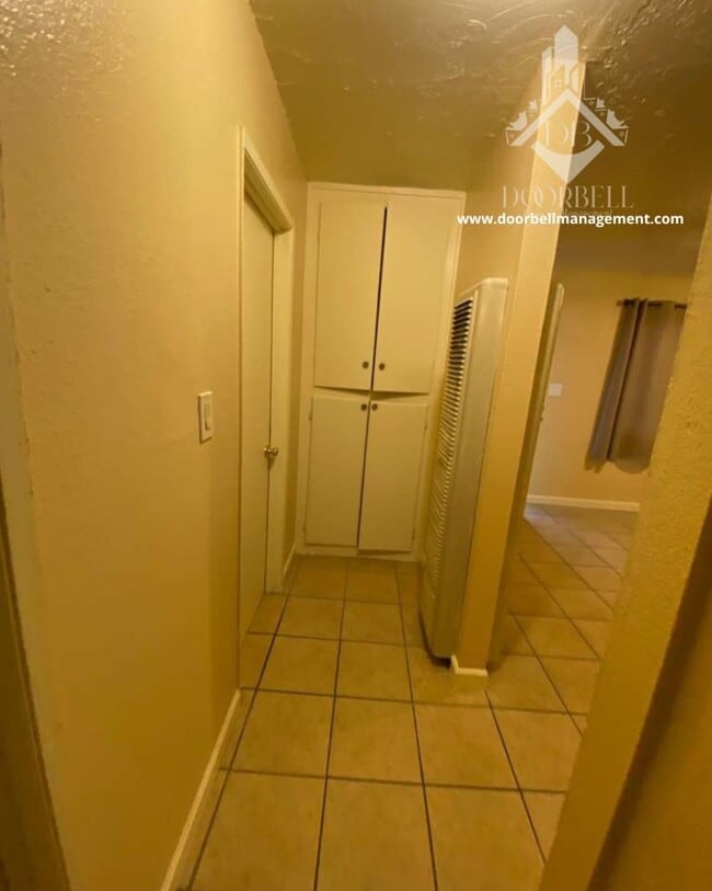 Building Photo - 24204 Clover Ave