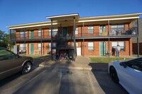 Building Photo - 2233 Alma Blvd