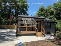 Building Photo - 1715 McKnight Mill Rd