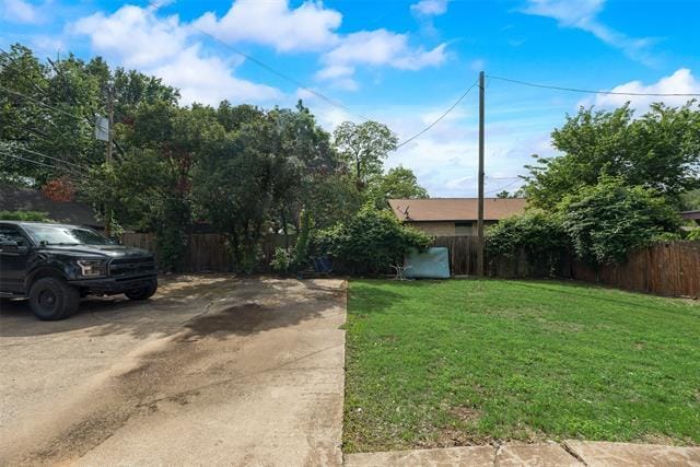 Building Photo - 506 N Elm St