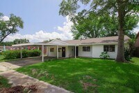 Building Photo - 4205 Ember Ln