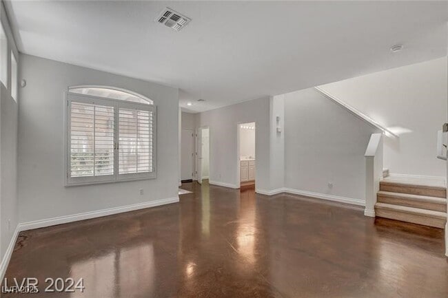 Building Photo - 9420 San Laguna Ct