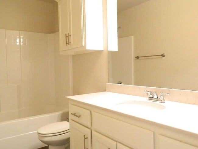 Building Photo - 4910 Avion Ct