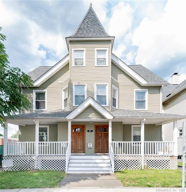 Building Photo - 29 Dolsen Pl