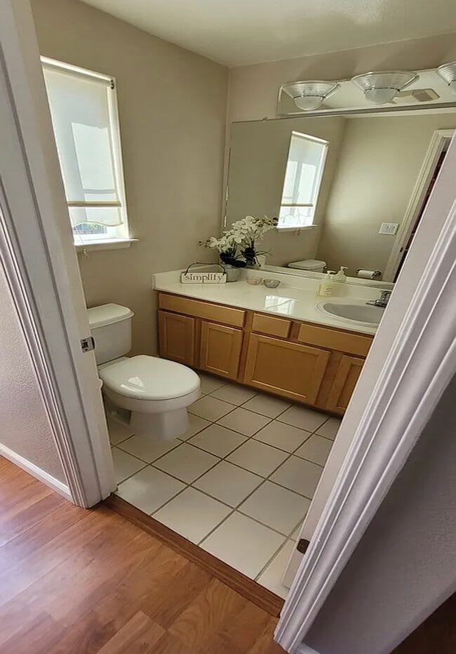 Building Photo - 5510 Applegate Way