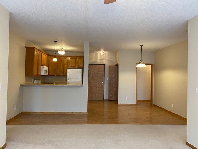 Building Photo - 2321 Bristol Dr