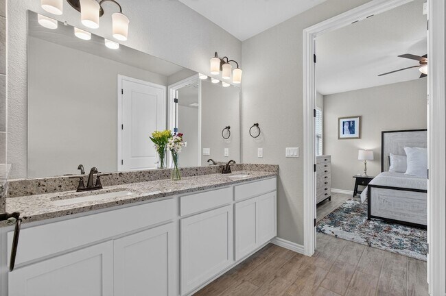 Building Photo - 105 Harborside Dr