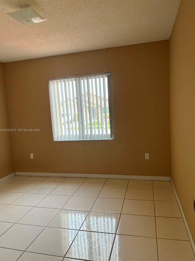 Building Photo - 15935 SW 81st Terrace