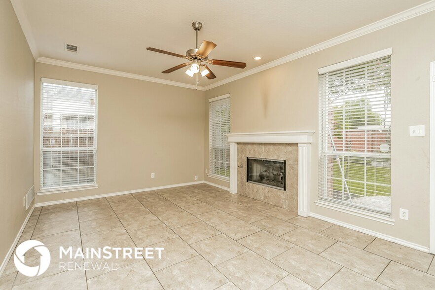 Building Photo - 5309 Creek Ct