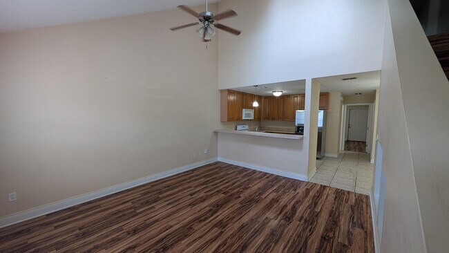Building Photo - 3268 Sugar Berry Way