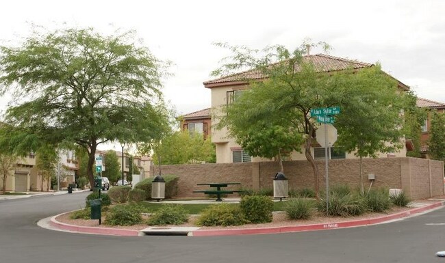 Building Photo - 5010 Whispy Breeze Ave
