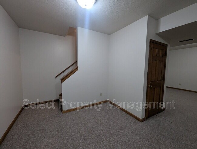 Building Photo - 10931 Smokey Ridge Pl