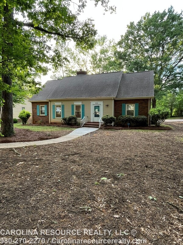 Building Photo - 4535 Dawnwood Dr