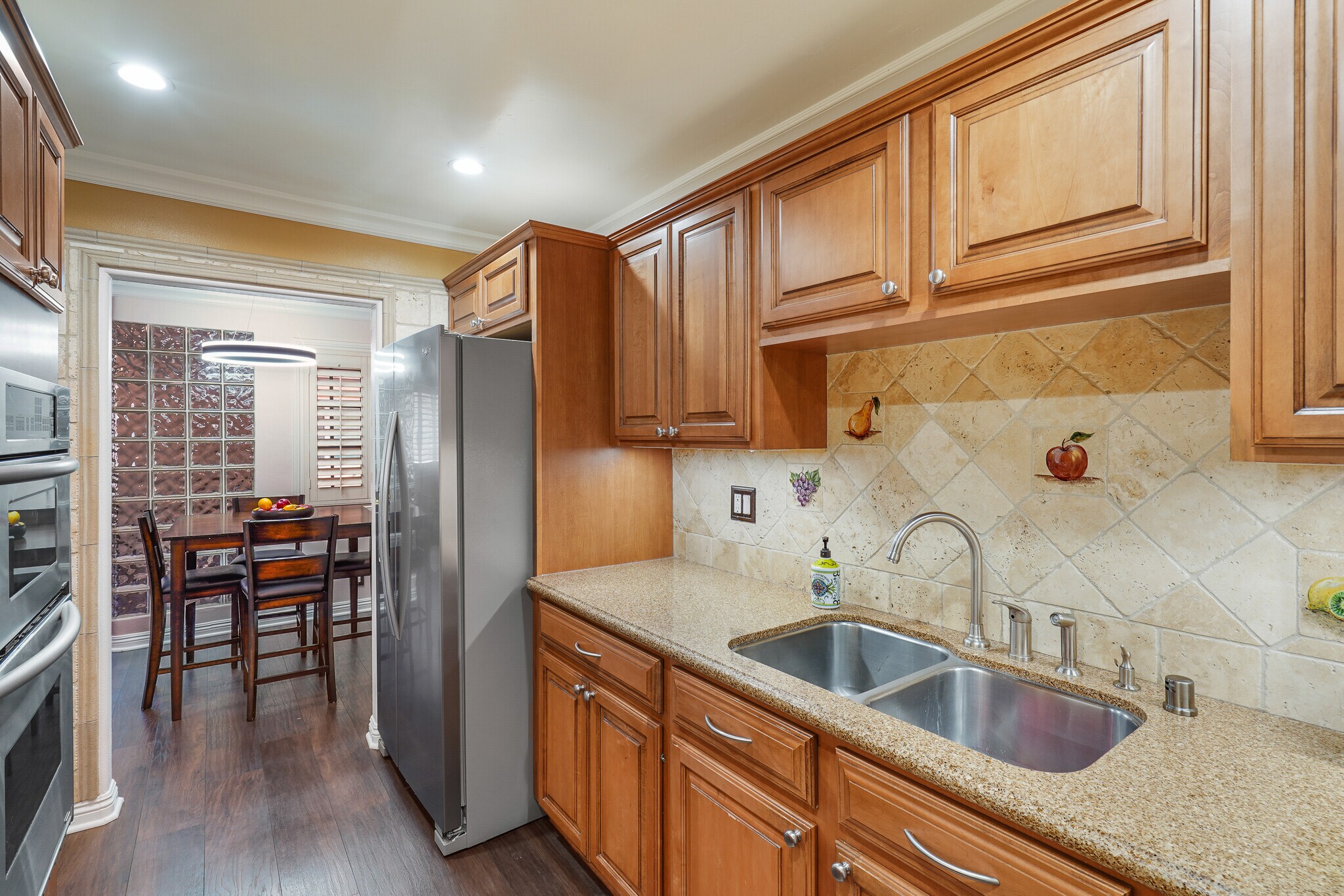 Building Photo - 4633 Marine Ave