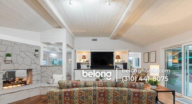 Building Photo - 22243 Craggyview St