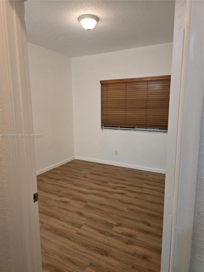 Building Photo - 1304 N Santa Catalina Cir