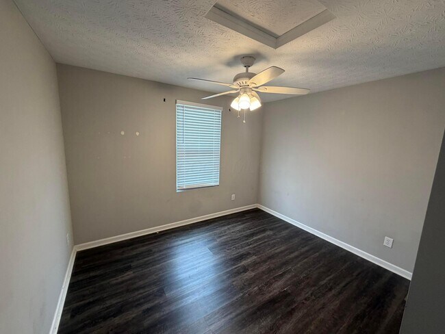 Building Photo - 9335 Polaris Green Dr