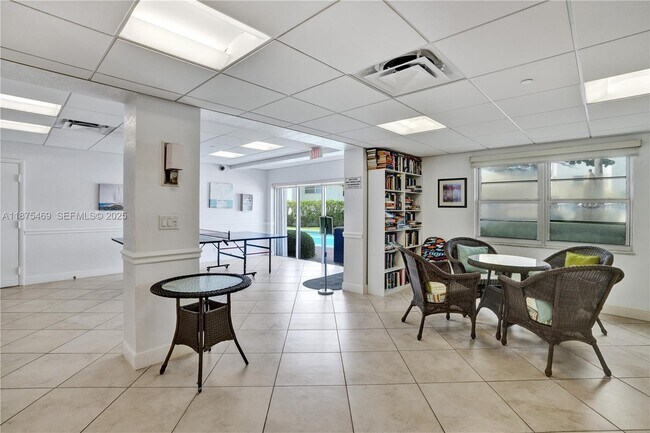 Building Photo - 1500 S Ocean Blvd