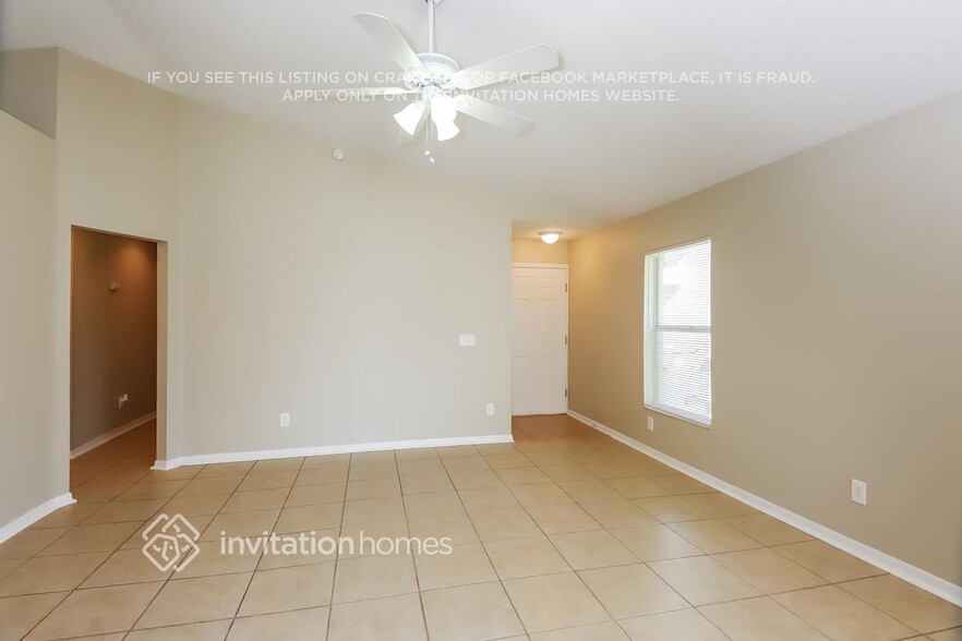 Building Photo - 10416 Avelar Ridge Dr