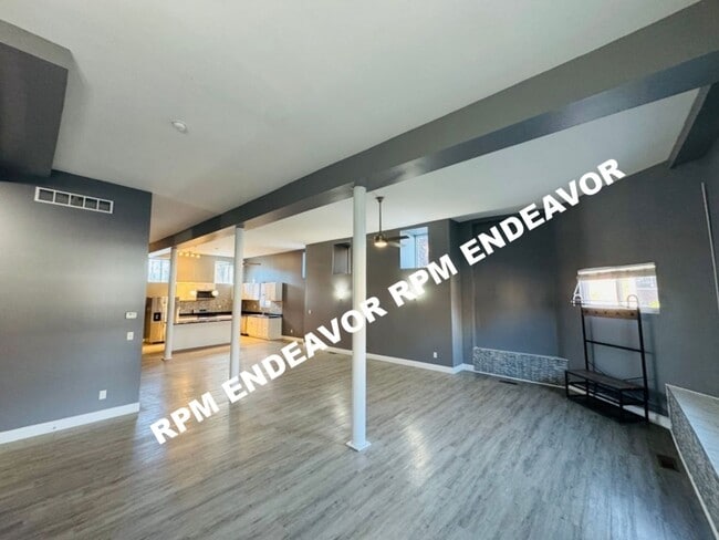 Building Photo - Stunning Tower Grove East 4 Bedroom 3.5 Bath Home