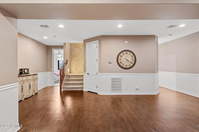 Building Photo - 3452 E Ivyglen Cir